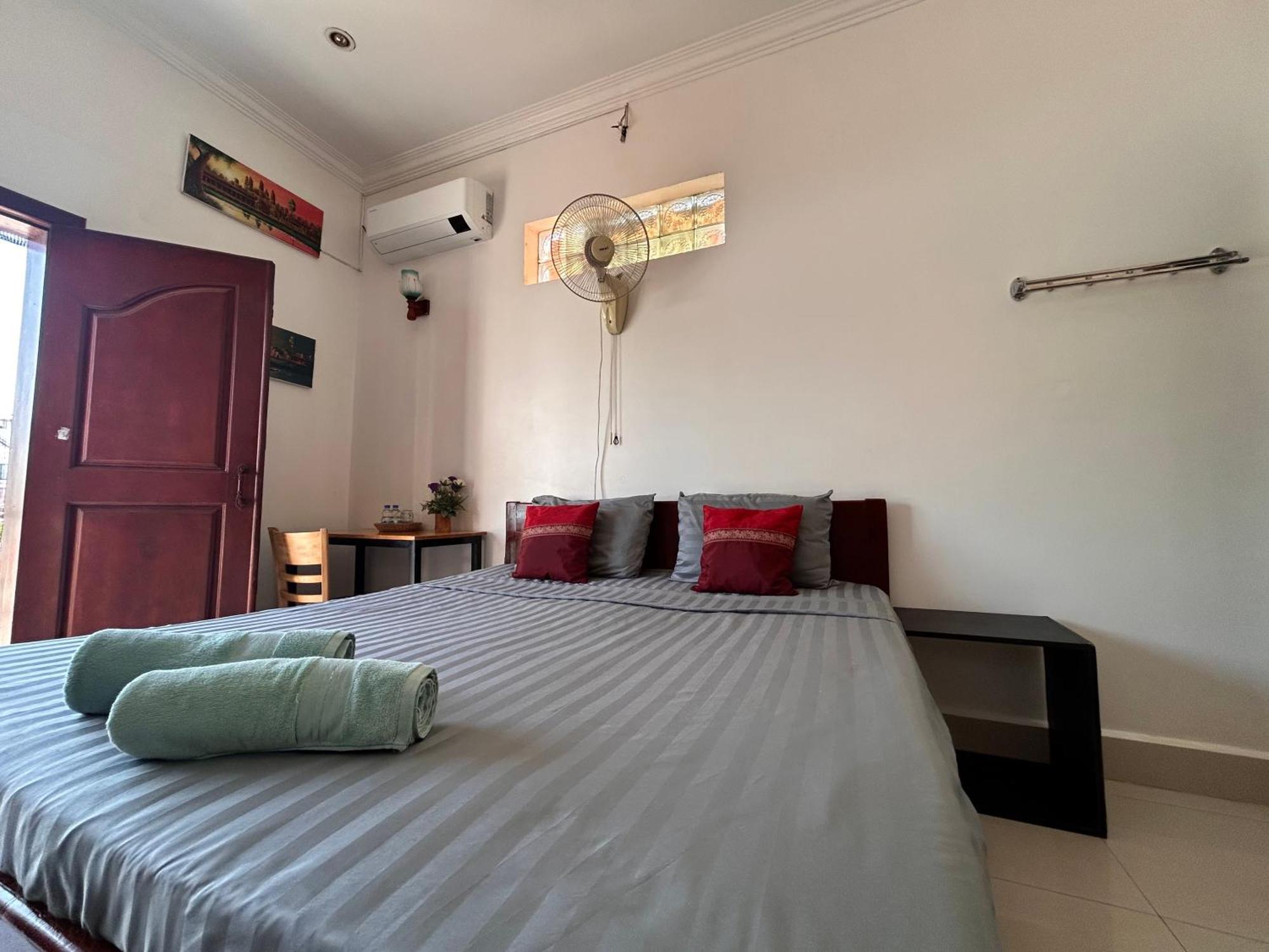 Bed & Bedzzz Hostel Sziemreap Kültér fotó